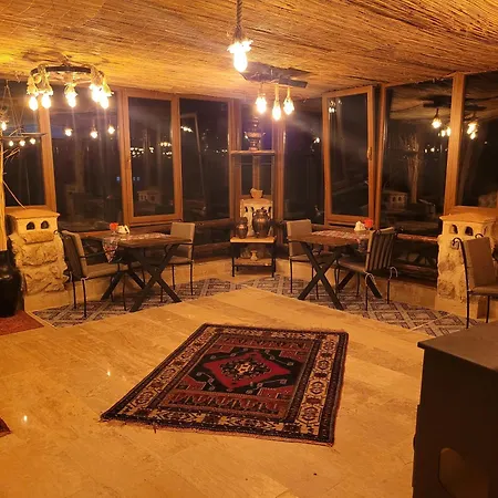 Проживание в семье La Dias Cave Cappadocia