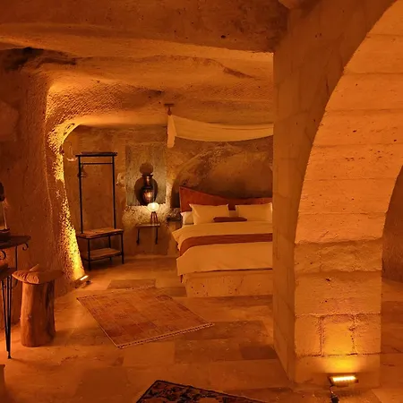 Проживание в семье La Dias Cave Cappadocia *