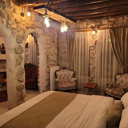 La Dias Cave Cappadocıa * Nar