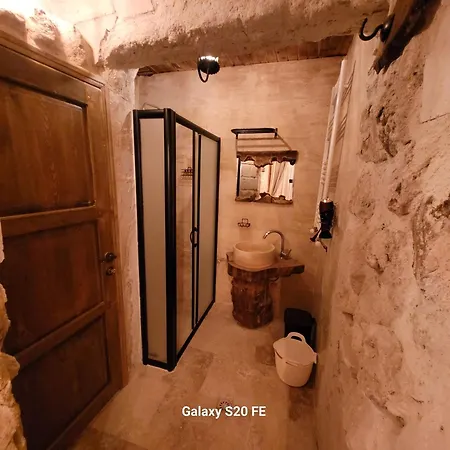 La Dias Cave Cappadocıa Nar